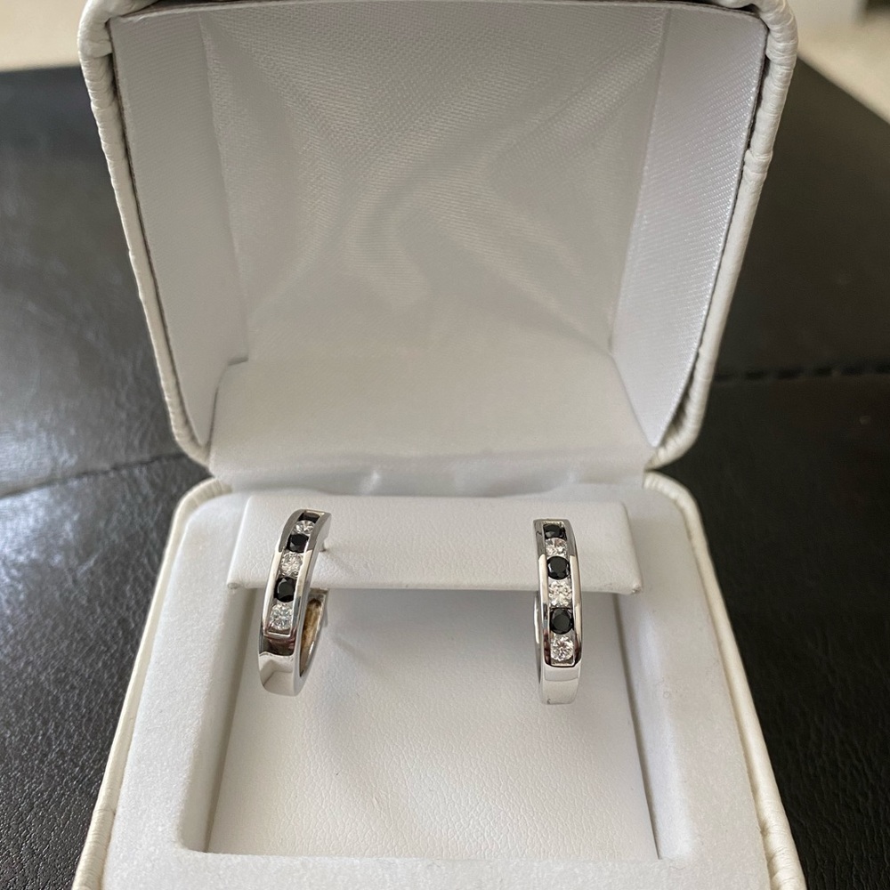 Small hoop silver earrings